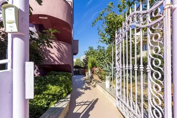 Dom Pula – 2