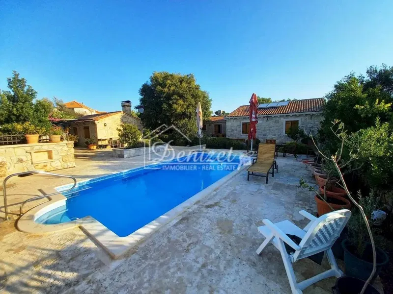 Rogoznica, two stone houses built and furnished in the authentic Dalmatian style. – 2