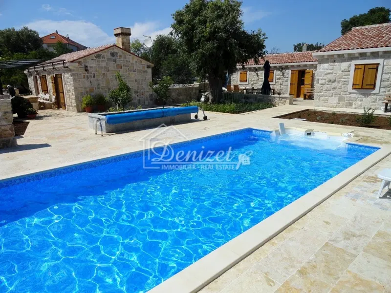 Rogoznica, two stone houses built and furnished in the authentic Dalmatian style. – 3