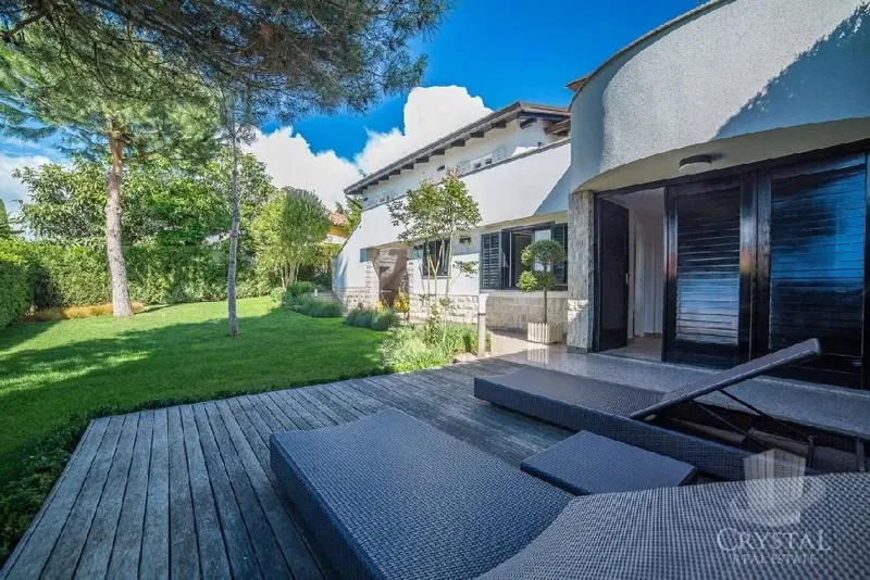 House in Novigrad – 2