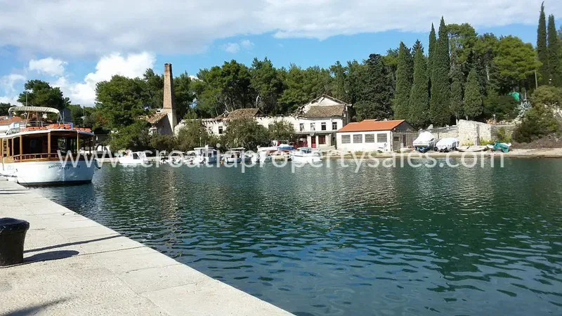 Hvar, old stone house for sale, 1.500.000 € – 2