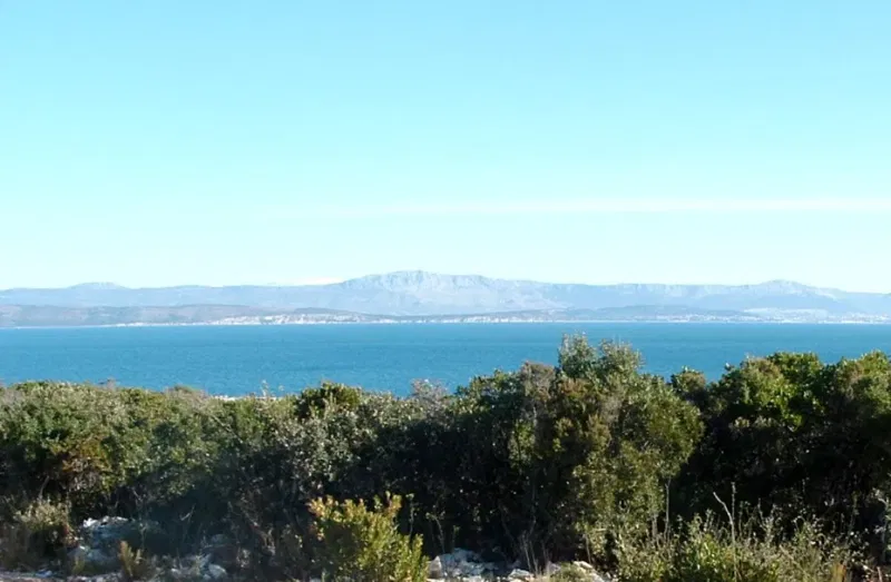 A FANTASTIC SEA FRONT BUILDING PLOT OF 8.746 sqm – 2
