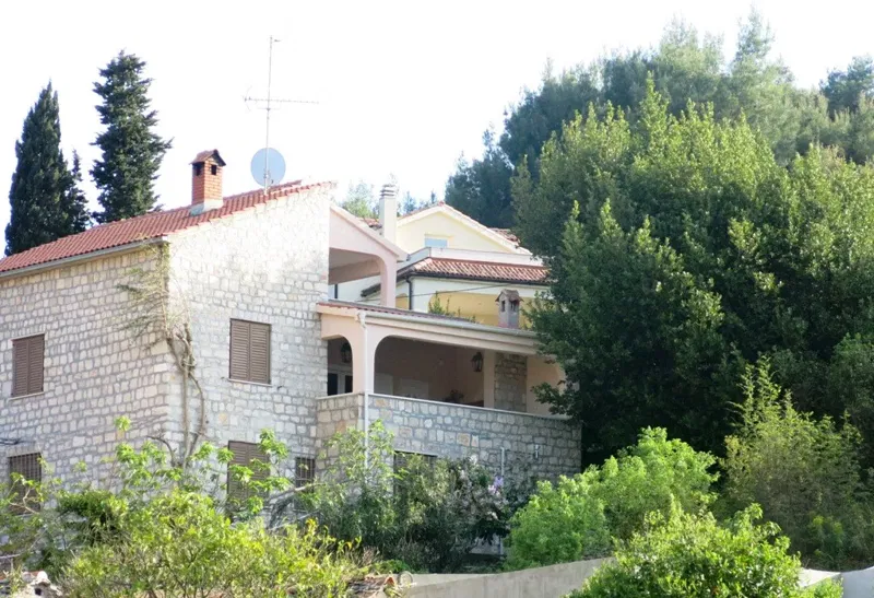 Dom Brač – 2
