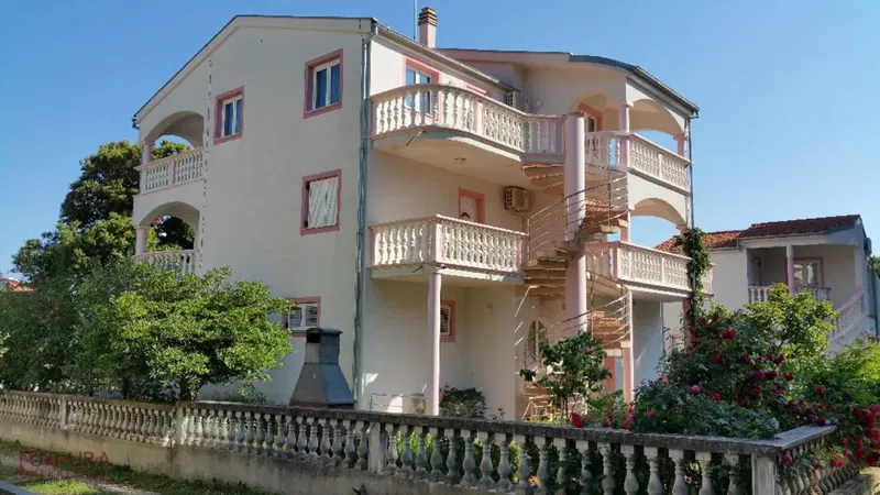 Casa Pakoštane – 2