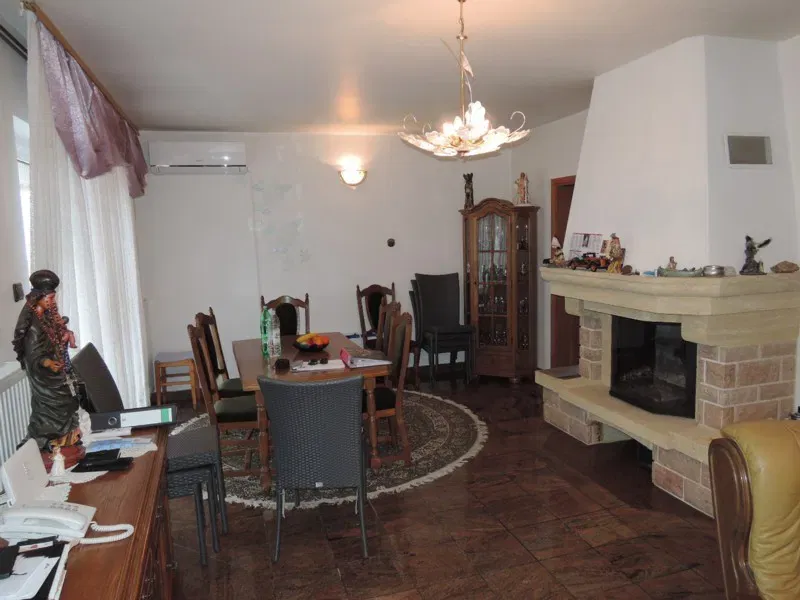 KRK! CASA INDIPENDENTE CON 4 UNITÀ ABITATIVE! – 2