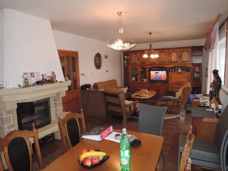 KRK! CASA INDIPENDENTE CON 4 UNITÀ ABITATIVE! – 3