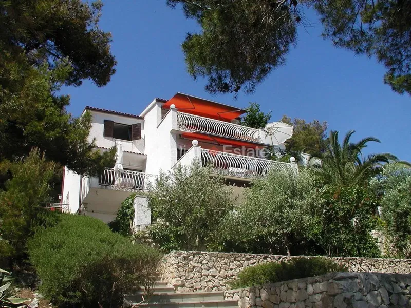 Island Čiovo, seafront villa with pool – 2