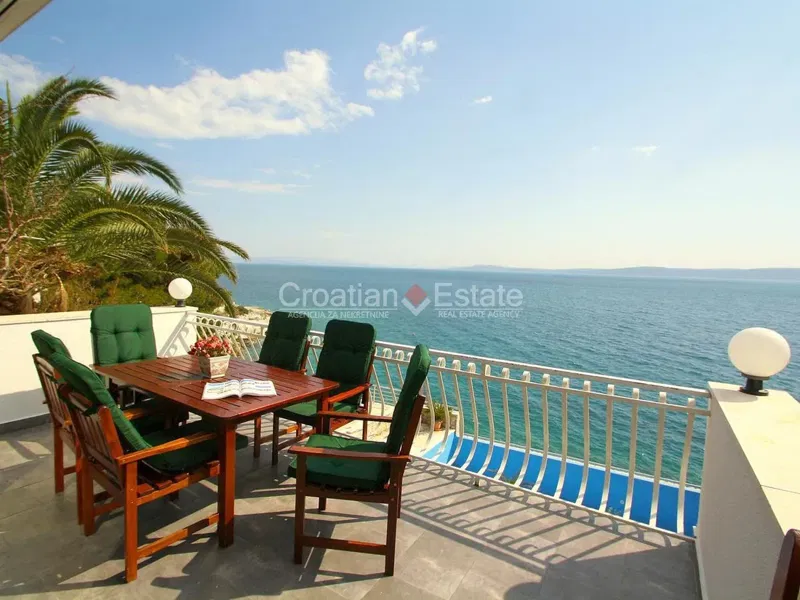 Island Čiovo, seafront villa with pool – 3