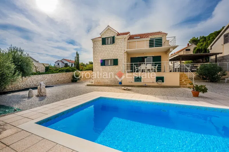 Island Brač, seafront villa with pool – 3
