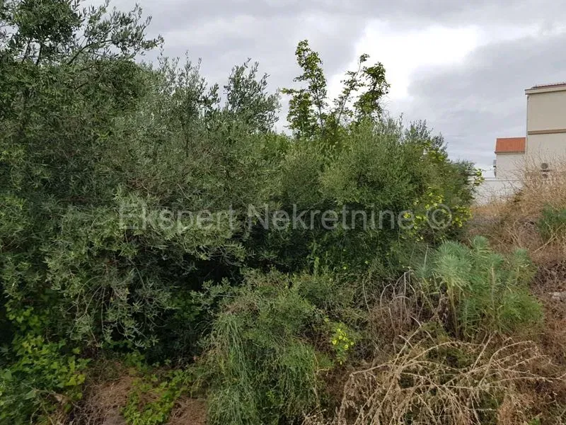 Čiovo, Okrug Donji, terreno edificabile 2872 m2, posizione vantaggiosa e tranquilla – 2
