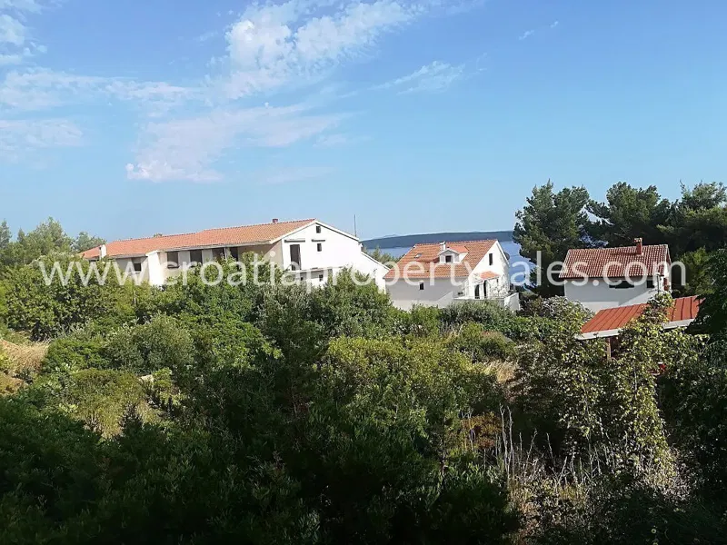 Telek Hvar – 3