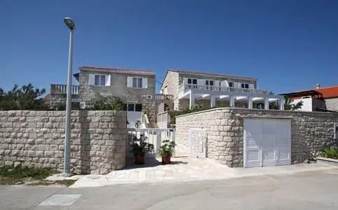 Dom Povlja – 3