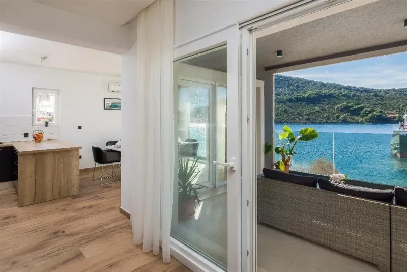 ***Brand New Villa First Row to the Sea, Trogir Area*** – 3