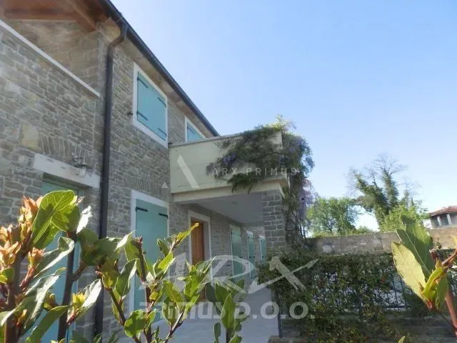 Old Istrian stone house in Baredine, Buje – 3