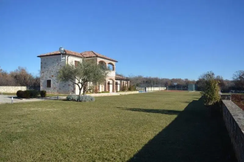 Villa in pietra d'Istria vicino a Porec, Istria, Croazia – 2