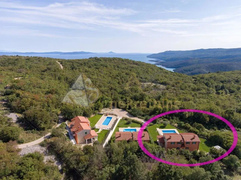 SEMI-DETACHED HOUSE WITH POOL AND BEAUTIFUL PANORAMIC VIEW – 3