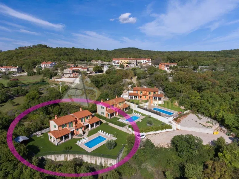 SEMI-DETACHED HOUSE WITH POOL AND BEAUTIFUL PANORAMIC VIEW – 2