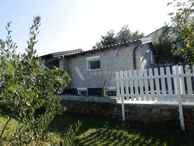 Ground floor house with sea view in Gadari – 2
