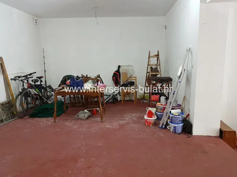 Üzlethelyiség Vodice – 2