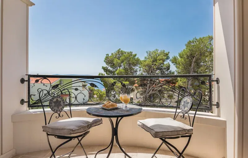 Croatia Makarska, luxury villa for sale with two swimming pools – 3