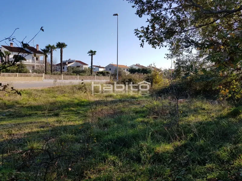 Porec 2.5 km - Residential building land only 1.5 km from the sea! – 2