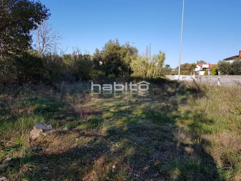 Porec 2.5 km - Residential building land only 1.5 km from the sea! – 3