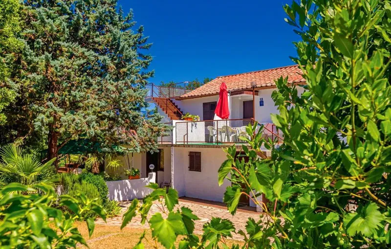 Zona di Dobrinja, casa vacanze semi-indipendente con 4 appartamenti, in vendita !! – 3