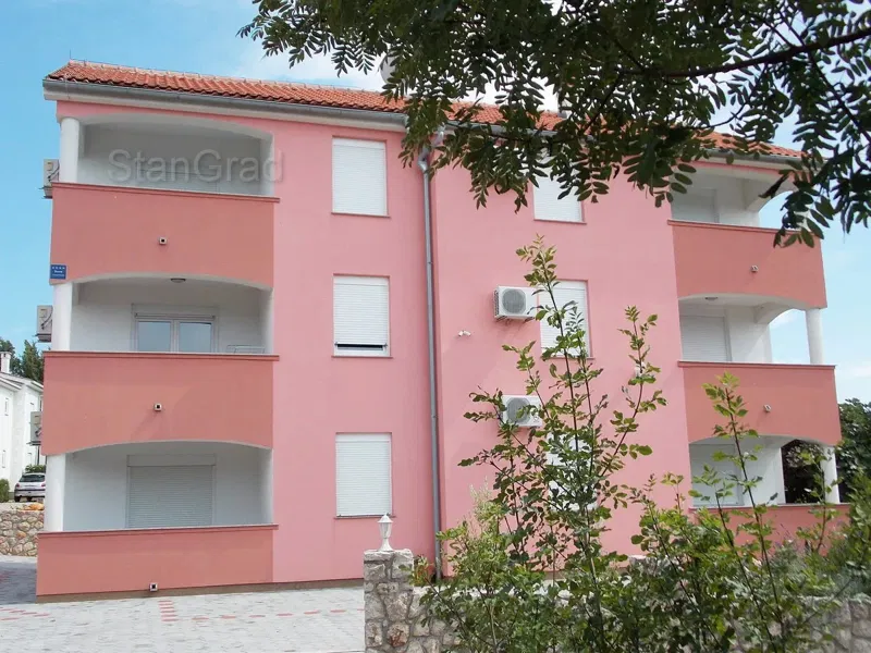 Malinska, nuova casa con 6 appartamenti – 3