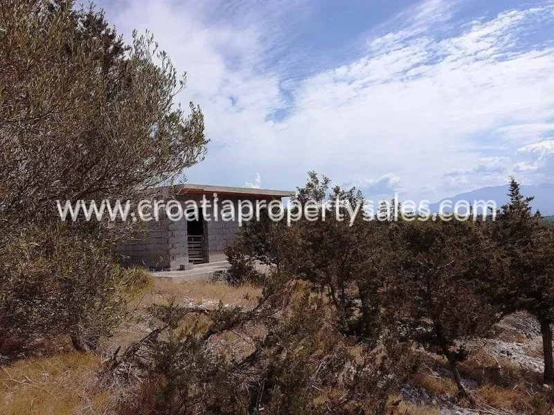 Brac, agricultural land for sale, 130.000 € – 2