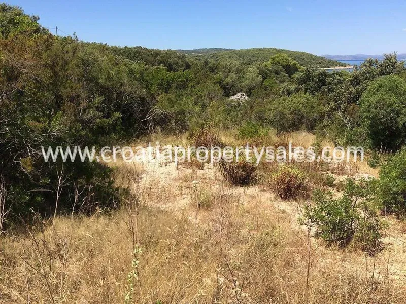 Solta, building land for sale, 324.150 € – 2