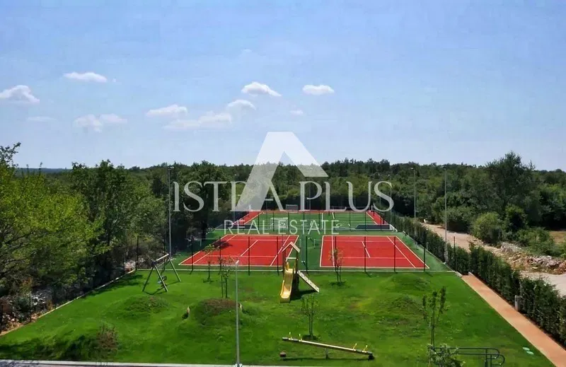 LUXURY VILLA WITH POOL AND SPORTS ZONE – 2