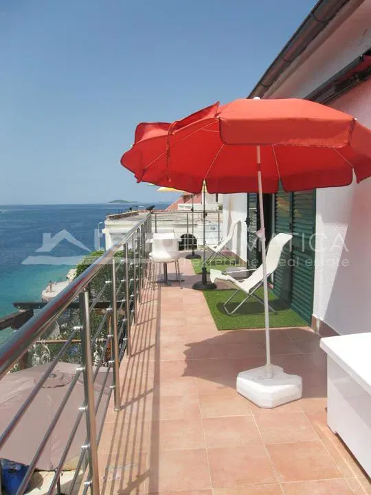 Žirje, house first row by the sea – 2
