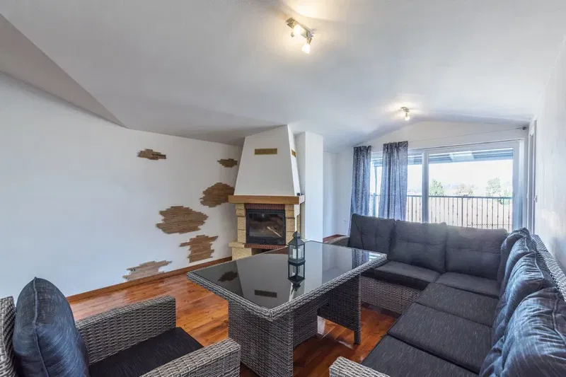 Immobili di lusso Istria, vendo appartamento, Poreč-Parenzo, centro – 2