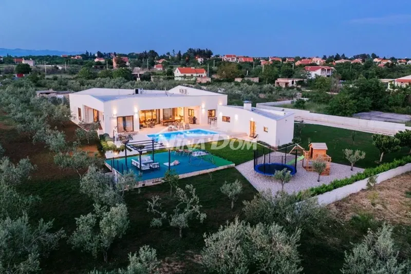 Luksuzna vila s bazenom – Smoković kod Zadra | Hrvatska