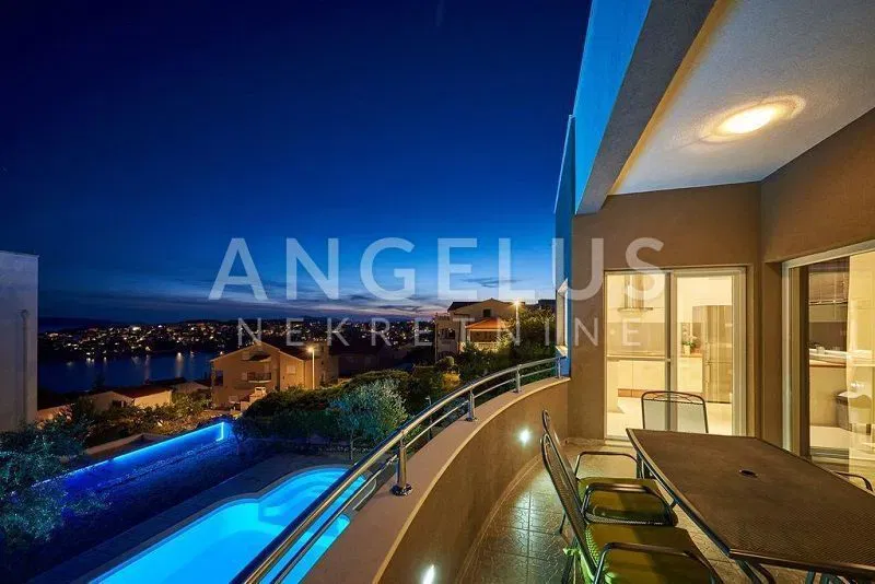 Croatia, Trogir, Ciovo - luxury villa with sea views and swimming pool – 3