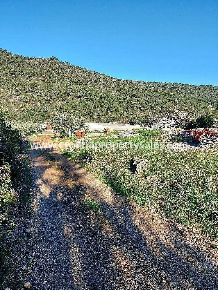 Vis, building land for sale, 110.000 € – 3
