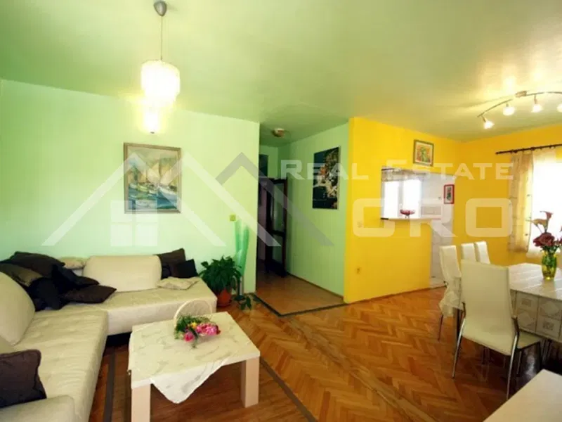 Ingatlan Brač - Villa vonzó helyen, gyönyörű tengerre néző kilátással, eladó – 2