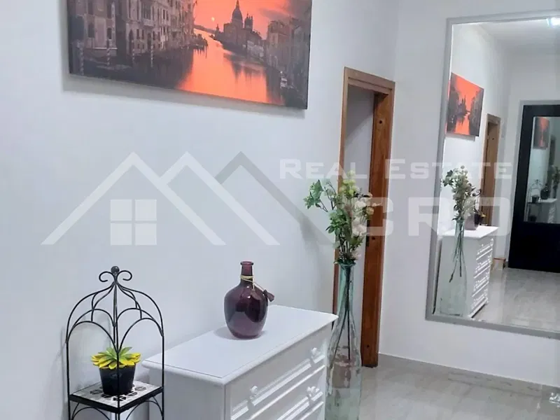 Brac properties - House with a swimming pool offering beautiful sea views, in Selca, for sale – 3
