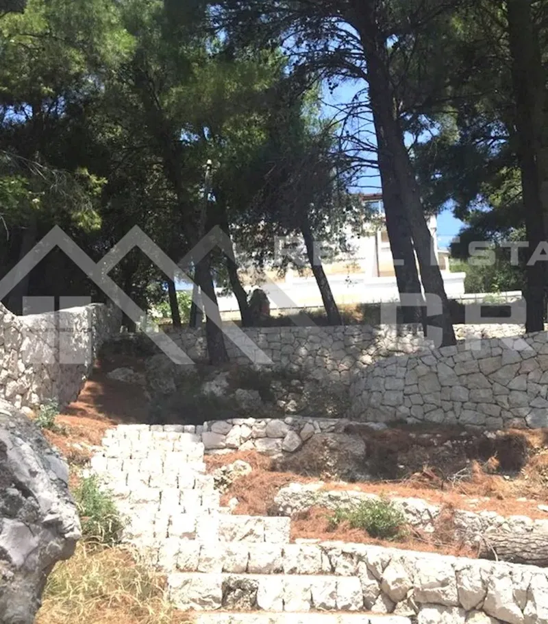 Nieruchomości Omiš - Przestronny dom apartamentowy na dużej działce tuż nad plażą, okolice Omiša, na sprzedaż – 3