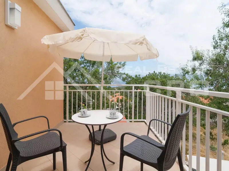 Immobili Brač - Bella villa in posizione tranquilla con vista mare, in vendita – 3