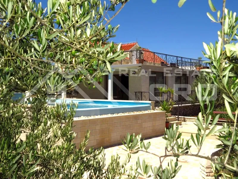 Brac properties – Villa on a spacious estate with stunning sea views, for sale – 3