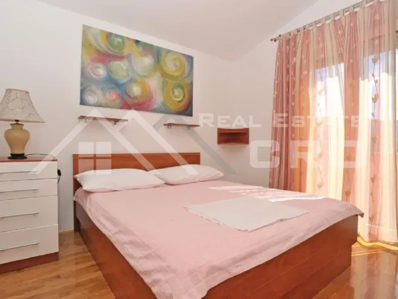 Split properties – Apartment villa with swimming pool and sea view, for sale – 2