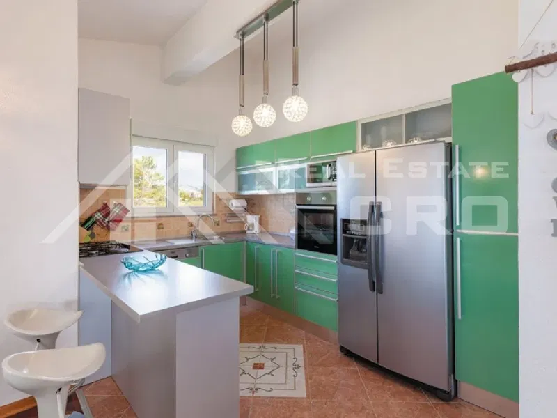 Split properties – Apartment villa with swimming pool and sea view, for sale – 3