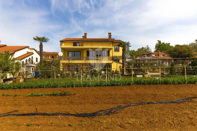 Apartment house with 4 apartments near Porec – 2