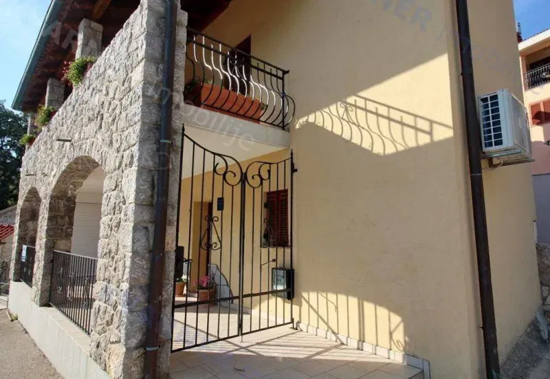 Casa Malinska, Malinska-Dubašnica, 200m2 – 2