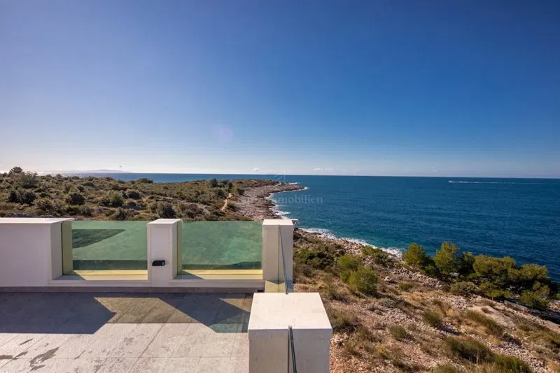 Rogoznica, villa with pool and sea view – 2