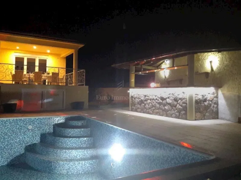 Bella casa con piscina e vista mare! – 3