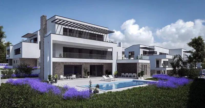 Luxury house with pool – 3