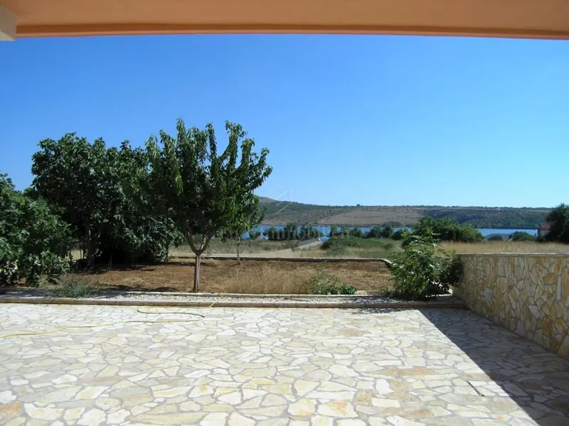 Casa familiare con vista sul mare – 3