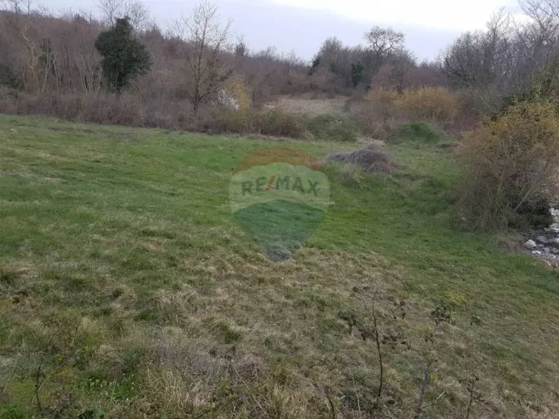 Building plot Radovani, Višnjan, 2.114m2 – 2